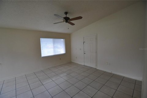 Appartement à louer à Lakeland, Floride: 2 chambres, 93.65 m2 № 1378089 - photo 3