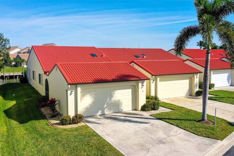 Villa ou maison à vendre à Punta Gorda, Floride: 3 chambres, 133.87 m2 № 962711 - photo 4