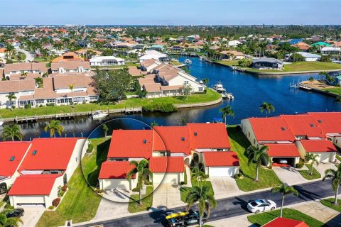 Villa ou maison à vendre à Punta Gorda, Floride: 3 chambres, 133.87 m2 № 962711 - photo 2