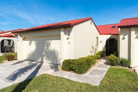 House in Punta Gorda, Florida 3 bedrooms, 133.87 sq.m. № 962711 - photo 7