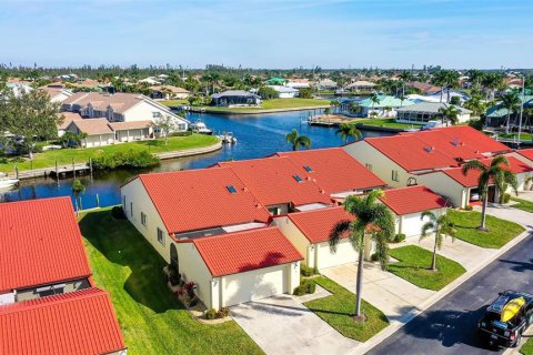 Villa ou maison à vendre à Punta Gorda, Floride: 3 chambres, 133.87 m2 № 962711 - photo 3