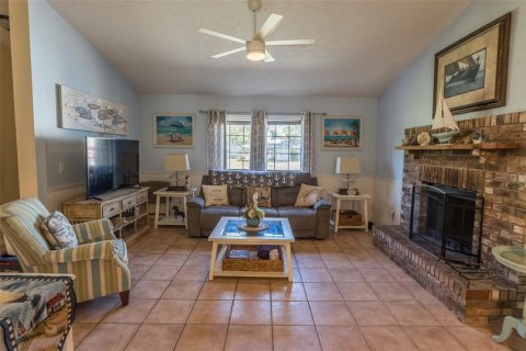 Casa en venta en Ocala, Florida, 4 dormitorios, 128.95 m2 № 1416784 - foto 5