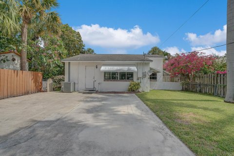 Villa ou maison à vendre à West Palm Beach, Floride: 2 chambres, 110.74 m2 № 1185392 - photo 9