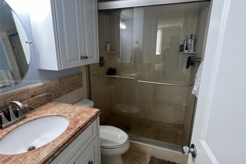 Condo in Boynton Beach, Florida, 2 bedrooms  № 1333023 - photo 17