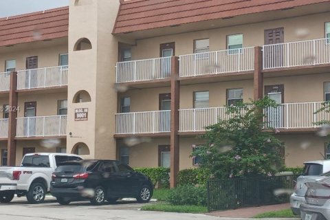 Condominio en venta en Sunrise, Florida, 2 dormitorios, 78.97 m2 № 1333021 - foto 1