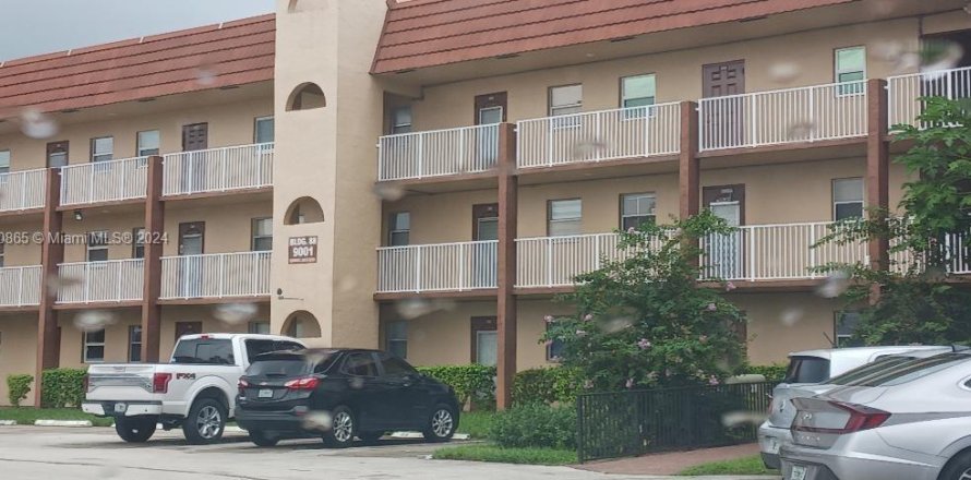 Condominio en Sunrise, Florida, 2 dormitorios  № 1333021