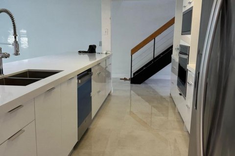 Adosado en venta en Hollywood, Florida, 3 dormitorios, 223.34 m2 № 963679 - foto 28