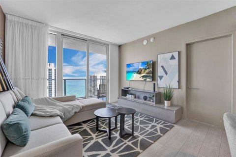 Copropriété à vendre à Hollywood, Floride: 2 chambres, 97.92 m2 № 1171785 - photo 5