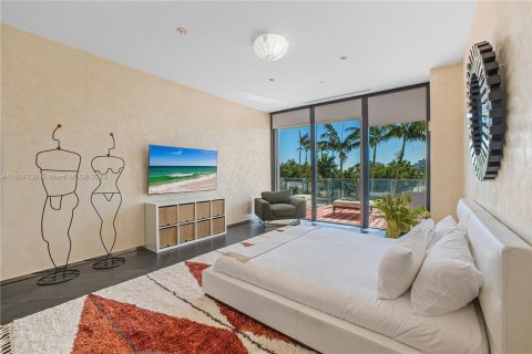 Condo in Miami Beach, Florida, 3 bedrooms  № 912243 - photo 7