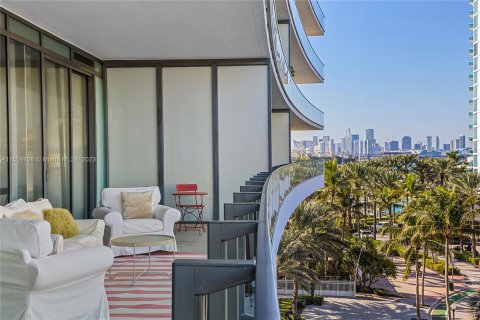 Condo in Miami Beach, Florida, 3 bedrooms  № 912243 - photo 30