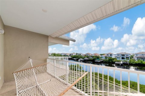 Townhouse in Ruskin, Florida 3 bedrooms, 131.64 sq.m. № 1374059 - photo 27