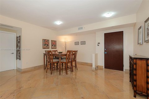 Condo in Miami Beach, Florida, 2 bedrooms  № 1380311 - photo 8