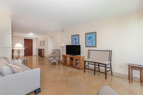 Condo in Miami Beach, Florida, 2 bedrooms  № 1380311 - photo 7