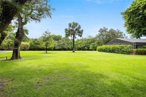 Villa ou maison à vendre à Coral Gables, Floride: 7 chambres, 591.88 m2 № 825373 - photo 7