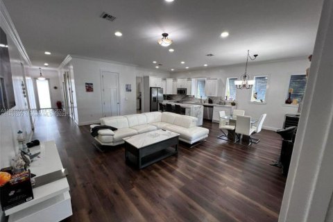 Villa ou maison à vendre à Dania Beach, Floride: 3 chambres, 206.8 m2 № 976238 - photo 12