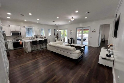 Villa ou maison à vendre à Dania Beach, Floride: 3 chambres, 206.8 m2 № 976238 - photo 11