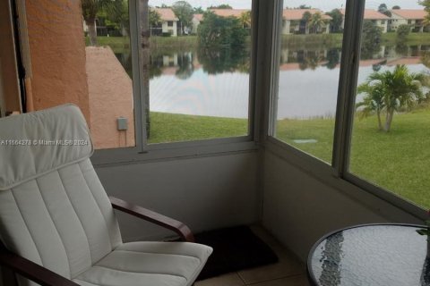 Copropriété à vendre à West Palm Beach, Floride: 2 chambres, 82.5 m2 № 1410486 - photo 3