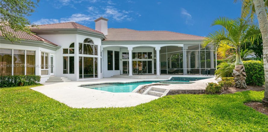 Casa en Coral Springs, Florida 6 dormitorios, 594.76 m2 № 602694