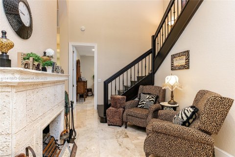 Casa en venta en Coral Springs, Florida, 6 dormitorios, 594.76 m2 № 602694 - foto 22