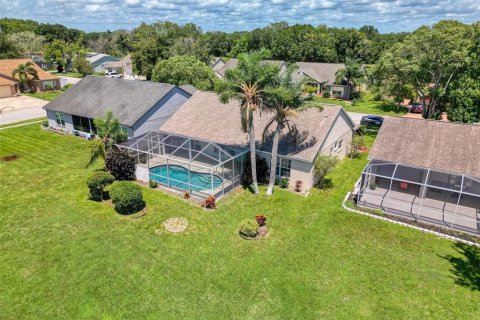 Villa ou maison à vendre à New Port Richey, Floride: 3 chambres, 147.53 m2 № 1313553 - photo 2