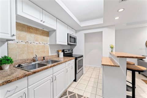 Copropriété à vendre à Sarasota, Floride: 1 chambre, 55.83 m2 № 1277782 - photo 10