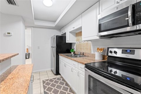 Copropriété à vendre à Sarasota, Floride: 1 chambre, 55.83 m2 № 1277782 - photo 3