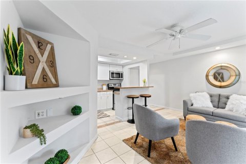 Copropriété à vendre à Sarasota, Floride: 1 chambre, 55.83 m2 № 1277782 - photo 6