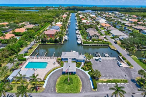 Villa ou maison à vendre à Hobe Sound, Floride: 3 chambres, 208.19 m2 № 1146256 - photo 4