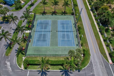 Casa en venta en Hobe Sound, Florida, 3 dormitorios, 208.19 m2 № 1146256 - foto 2