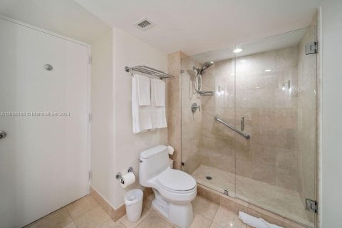 Condominio en venta en Fort Lauderdale, Florida, 1 dormitorio, 50.91 m2 № 1310097 - foto 19