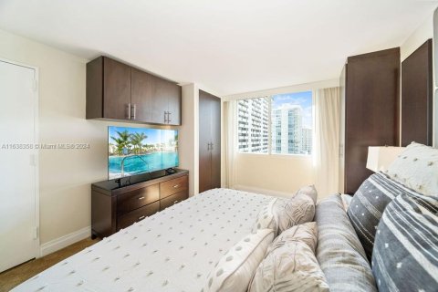 Condominio en venta en Fort Lauderdale, Florida, 1 dormitorio, 50.91 m2 № 1310097 - foto 14