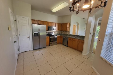 Townhouse in Tampa, Florida 2 bedrooms, 156.35 sq.m. № 1337482 - photo 10