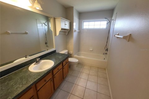 Townhouse in Tampa, Florida 2 bedrooms, 156.35 sq.m. № 1337482 - photo 28