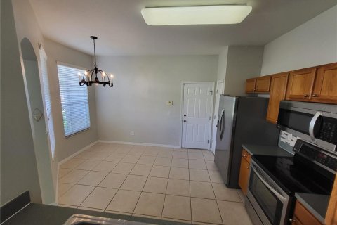 Townhouse in Tampa, Florida 2 bedrooms, 156.35 sq.m. № 1337482 - photo 9