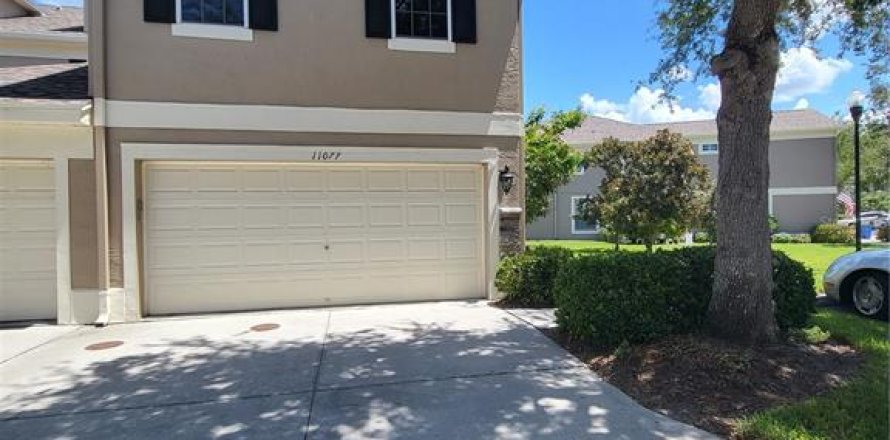 Townhouse in Tampa, Florida 2 bedrooms, 156.35 sq.m. № 1337482