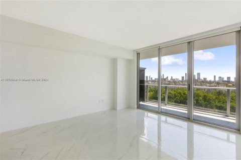 Condo in North Miami Beach, Florida, 1 bedroom  № 1394361 - photo 6