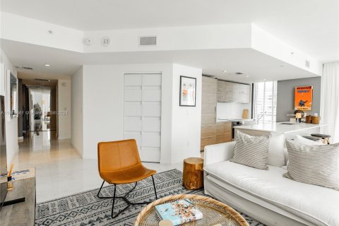 Copropriété à vendre à Miami, Floride: 2 chambres, 118.82 m2 № 1404316 - photo 5