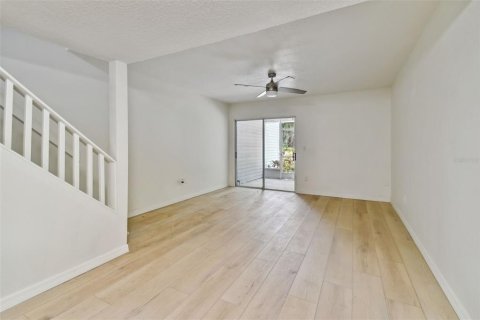 Touwnhouse à vendre à Palm Harbor, Floride: 2 chambres, 94.57 m2 № 1279850 - photo 18