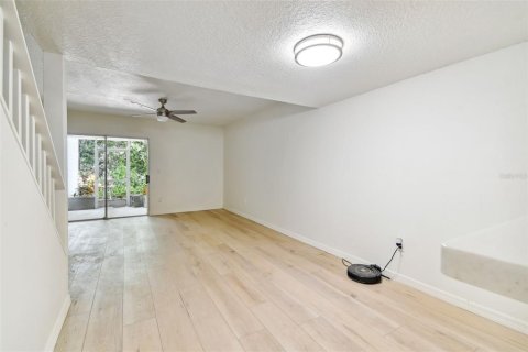 Adosado en venta en Palm Harbor, Florida, 2 dormitorios, 94.57 m2 № 1279850 - foto 17