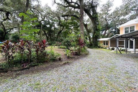 House in Lutz, Florida 4 bedrooms, 228.54 sq.m. № 1358343 - photo 11