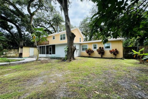 House in Lutz, Florida 4 bedrooms, 228.54 sq.m. № 1358343 - photo 12