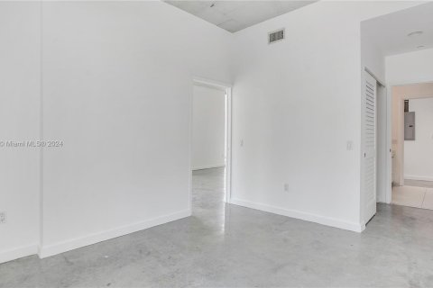 Copropriété à vendre à Miami, Floride: 2 chambres, 90.77 m2 № 1378864 - photo 13