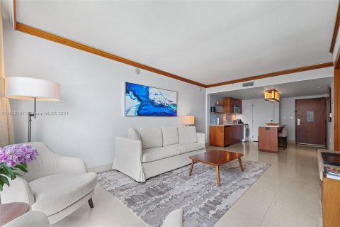 Condo in Miami Beach, Florida, 1 bedroom  № 1180808 - photo 9