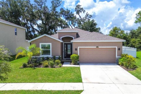 Villa ou maison à vendre à Zephyrhills, Floride: 4 chambres, 189.99 m2 № 1349983 - photo 2