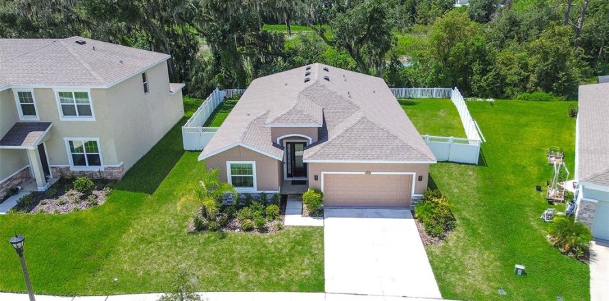 Villa ou maison à Zephyrhills, Floride 4 chambres, 189.99 m2 № 1349983