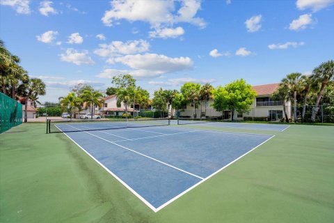 Copropriété à vendre à Wellington, Floride: 3 chambres, 131.09 m2 № 1177065 - photo 1