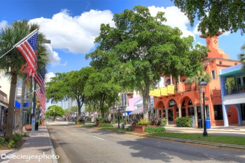 Condo in Fort Lauderdale, Florida, 1 bedroom  № 1216356 - photo 1