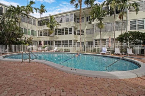 Condominio en venta en Fort Lauderdale, Florida, 1 dormitorio, 57.6 m2 № 1216356 - foto 26