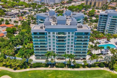 Condominio en venta en Boca Raton, Florida, 2 dormitorios, 191.1 m2 № 1216362 - foto 1