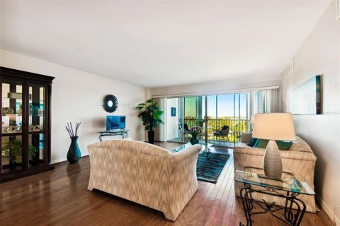 Condominio en venta en Treasure Island, Florida, 2 dormitorios, 97.55 m2 № 557731 - foto 10